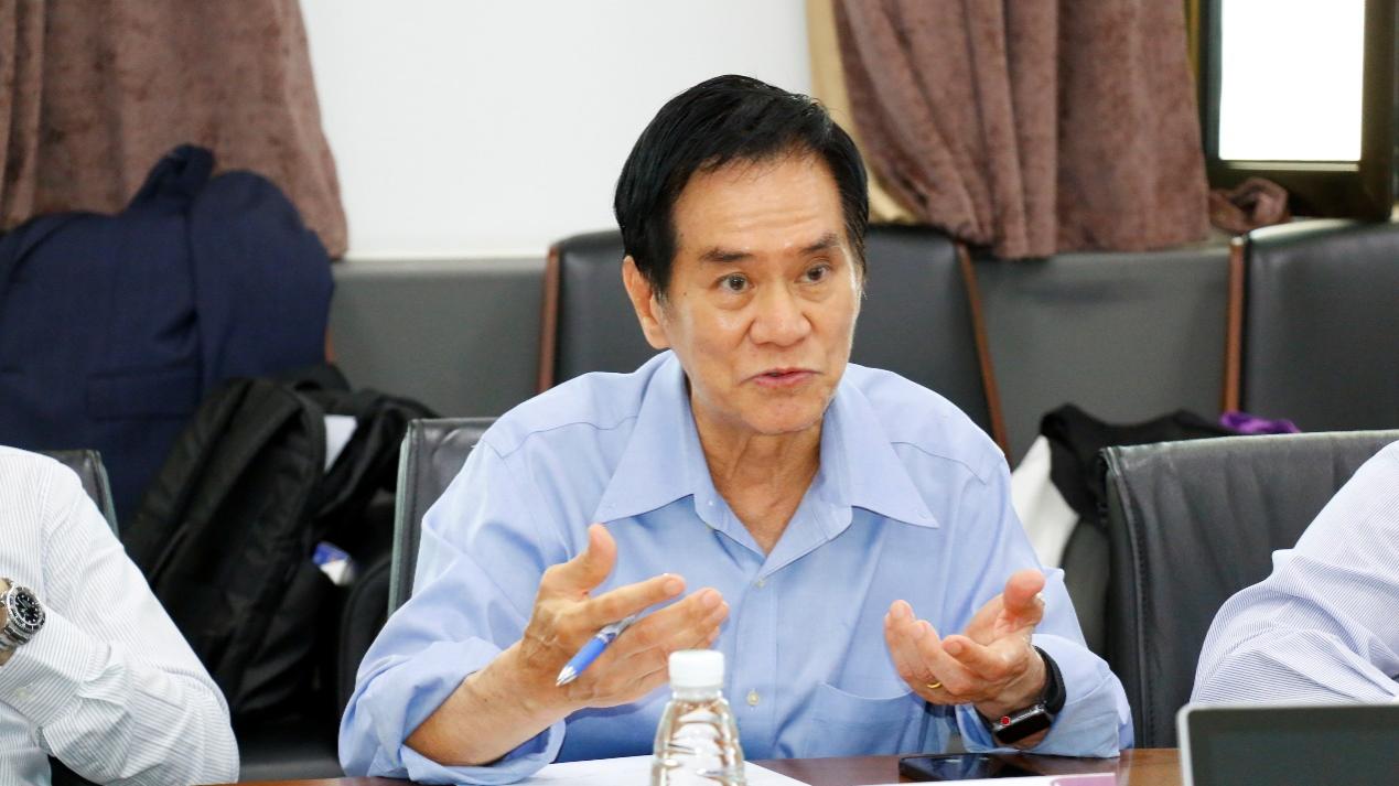招贤纳士